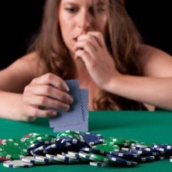 Что такое блеф и как его грамотно применять в покере?